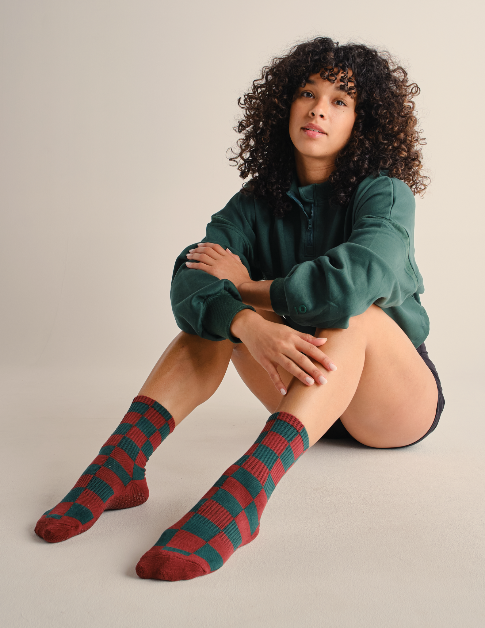 LUCKY HONEY - The Checkered Crew Grip Sock