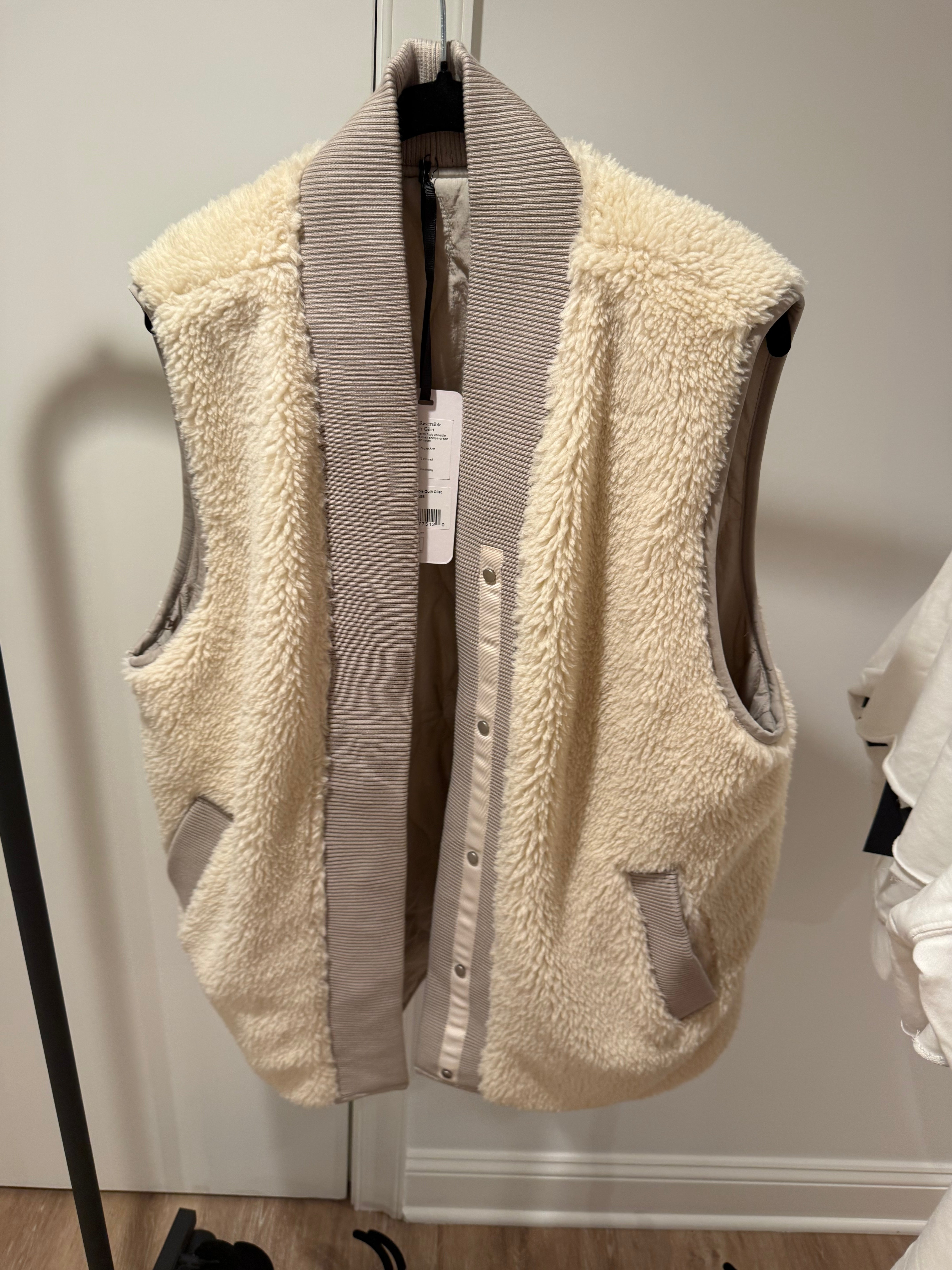 Varley Women's Covey Reversible Quilt Vest