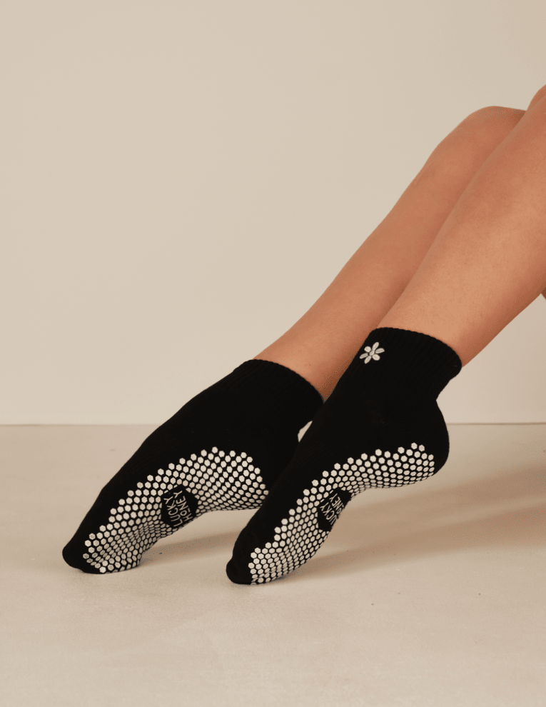 LUCKY HONEY - The Harlow Grip Sock - For All Elements