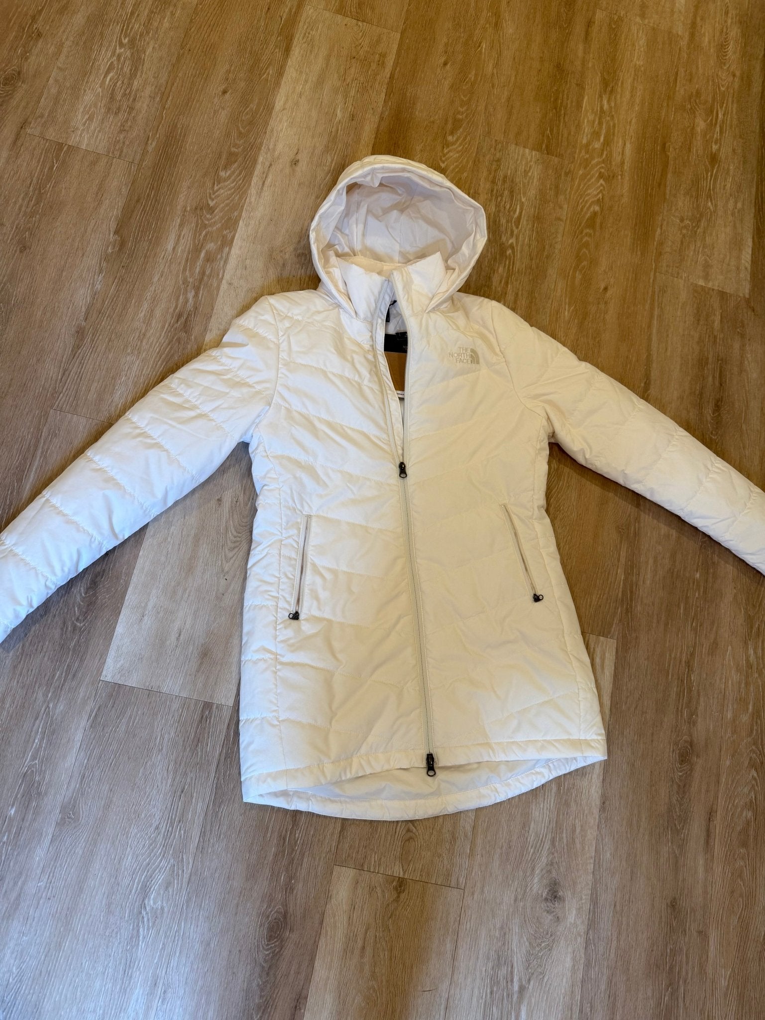 The North Face Tamburello White Parka Womens Jacket - For All Elements