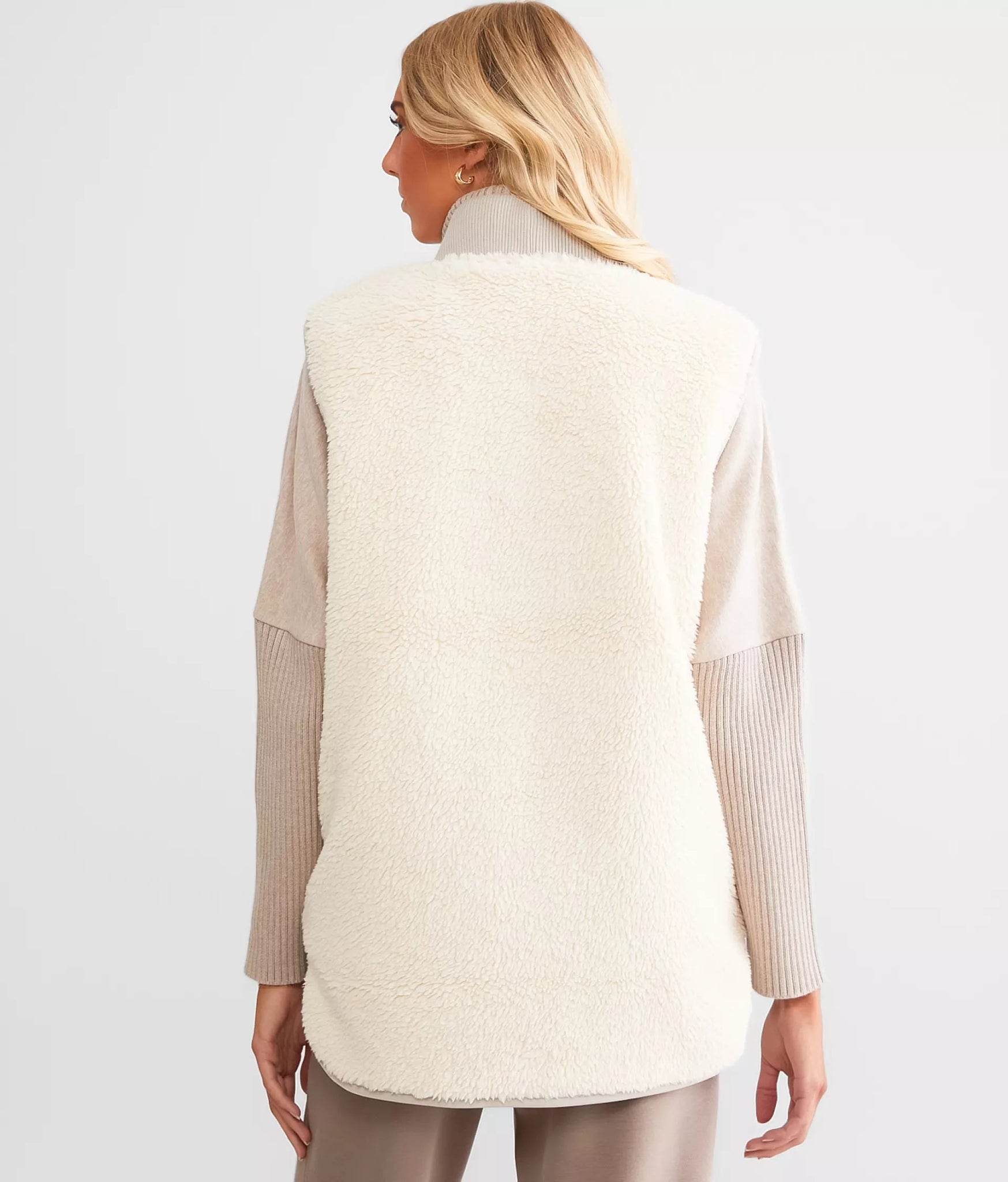 Varley Women's Covey Reversible Quilt Vest - For All Elements